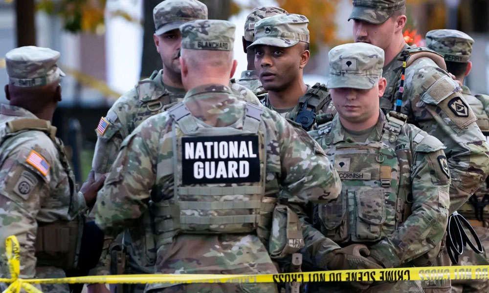 مدير “إف بي آي”: يجري التحقيق في إطلاق النار في واشنطن على أنه “عمل إرهابي”