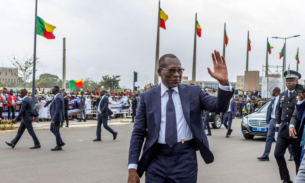 سلطات بنين تقول إنها أحبطت محاولة الإنقلاب واعتقلت 12 عسكريا