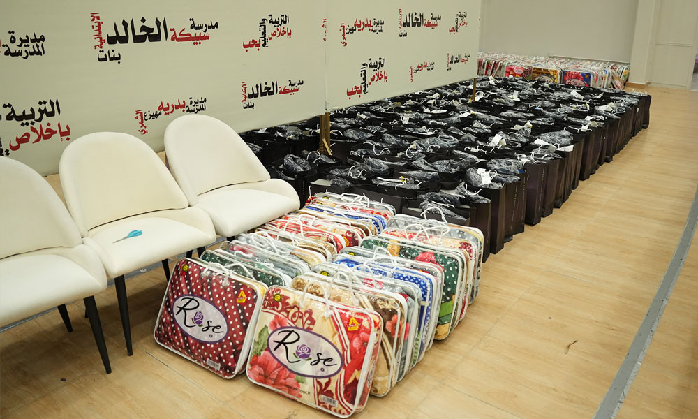 “الكويتية للأسر المتعففة” توزع كسوة الشتاء على عاملين مقيمين ترجمة للعمل الخيري والإنساني الكويتي