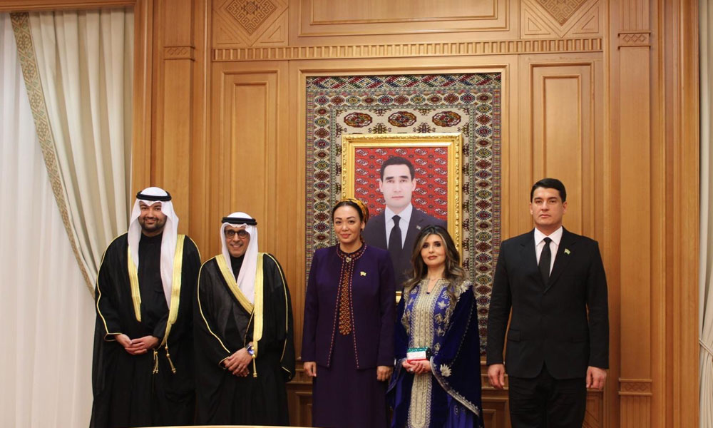 سفير الكويت بتركيا يقدم أوراق اعتماده كسفير غير مقيم لدى تركمانستان