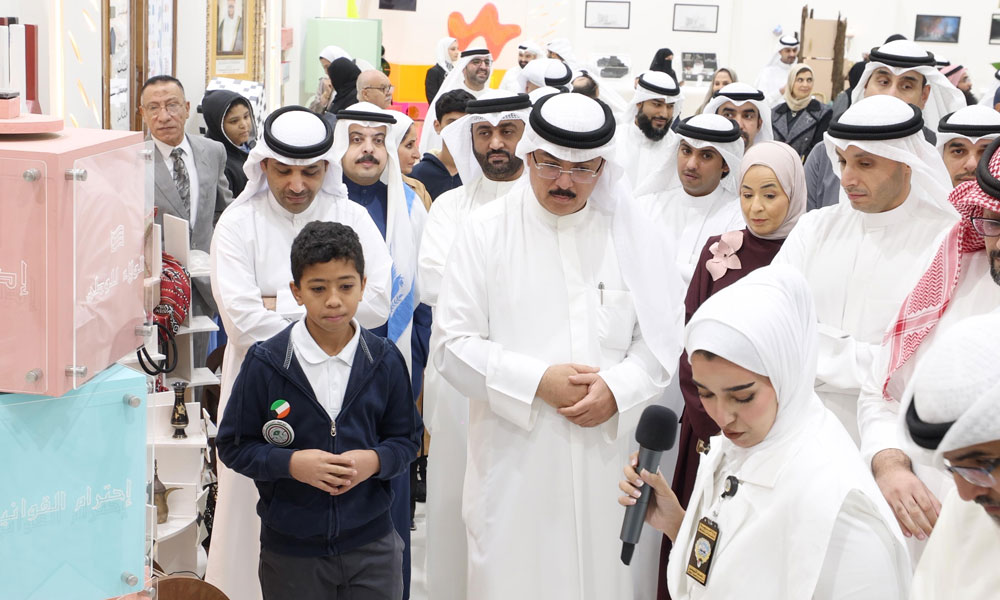 وزير التربية يفتتح فعالية “إكسبو منهج برؤية مستقبلية” للدراسات العملية