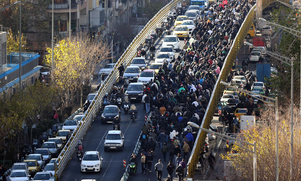 مواجهات بين متظاهرين وقوات الأمن في جنوب غرب إيران