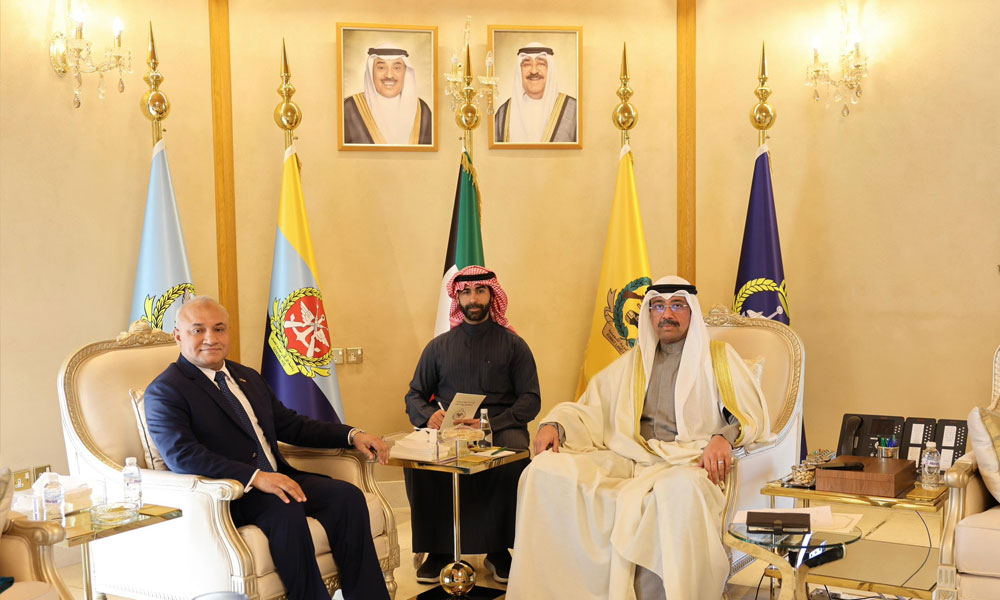 وزير الدفاع يبحث مع سفيري اليابان وبنغلاديش التعاون في المجالات العسكرية