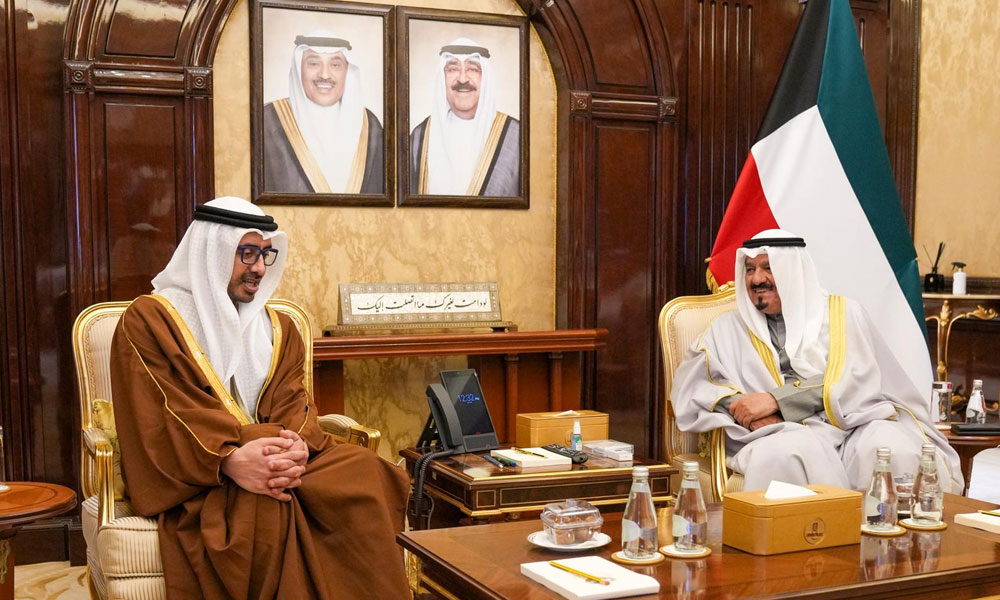 سمو رئيس مجلس الوزراء يستقبل نائب رئيس مجلس الوزراء وزير الخارجية الإماراتي