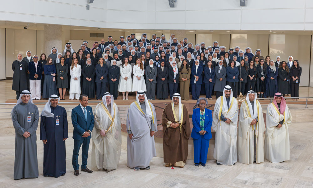 سمو أمير البلاد يقوم بزيارة إلى مؤسسة الكويت للتقدم العلمي بمناسبة مرور 50 عاما على تأسيسها