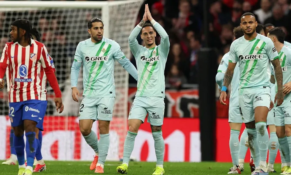 الدوري الإسباني: بيتيس يفاجئ أتلتيكو ويسقطه بهدف في مدريد