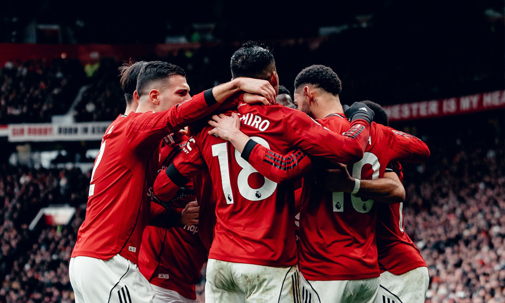 الدوري الإنكليزي: يونايتد يتابع عروضه القوية بانتصار رابع تواليا على توتنهام