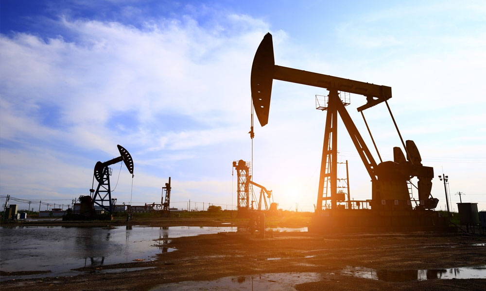 سعر برميل النفط الكويتي ينخفض 1.61 دولار ليبلغ 63.33 دولار