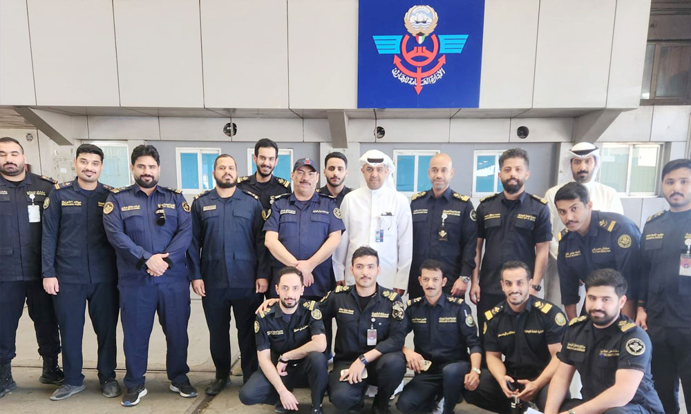 نائب رئيس الجمارك يتفقد ميناء الشويخ ومركز تفتيش الحاويات ويؤكد سير الإجراءات وفق خطة الطوارئ بكفاءة