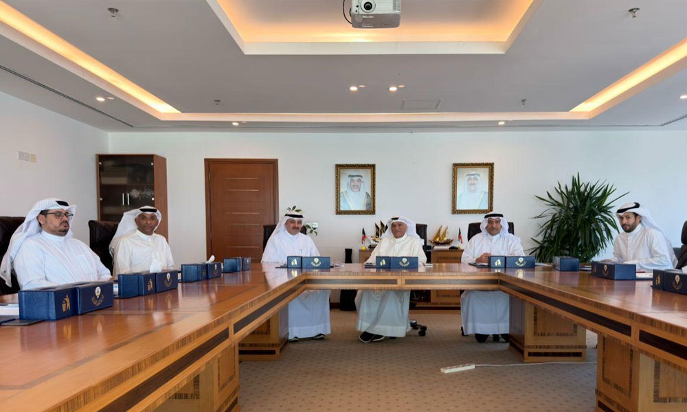 وزير التعليم العالي يترأس اجتماعا لمتابعة الأوضاع الراهنة ويؤكد أولوية سلامة الطلبة داخل البلاد وخارجها