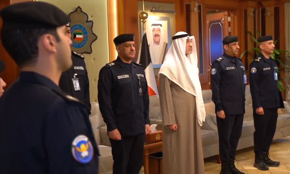 النائب الأول ووزير الداخلية يشهد أداء قسم 20 خريجا وخريجة من أكاديميات شرطية وعسكرية في دولتي قطر والإمارات