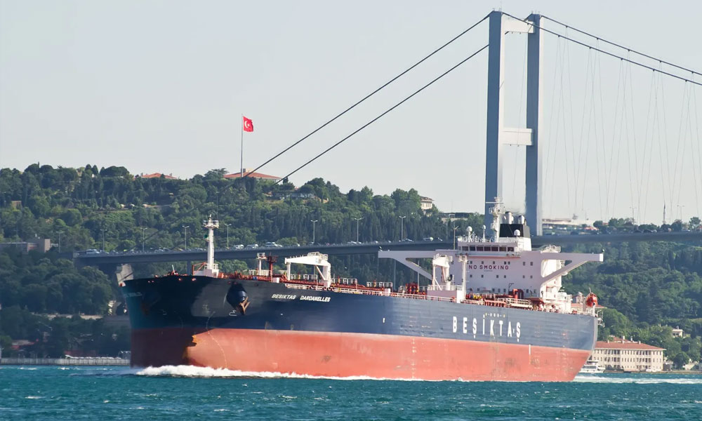 وزير النقل التركي: هجوم على ناقلة نفط تركية في البحر الأسود