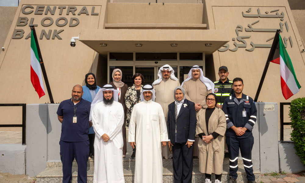 سمو رئيس مجلس الوزراء يقوم بزيارة تفقدية إلى بنك الدم المركزي