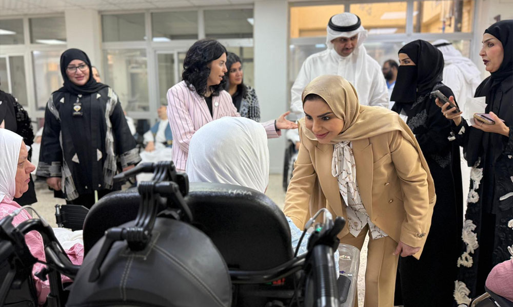 وزيرة الشؤون تتفقد مركزي الإيواء في منطقتي الصليبيخات والصباحية التابعين لـ”ذوي الإعاقة”