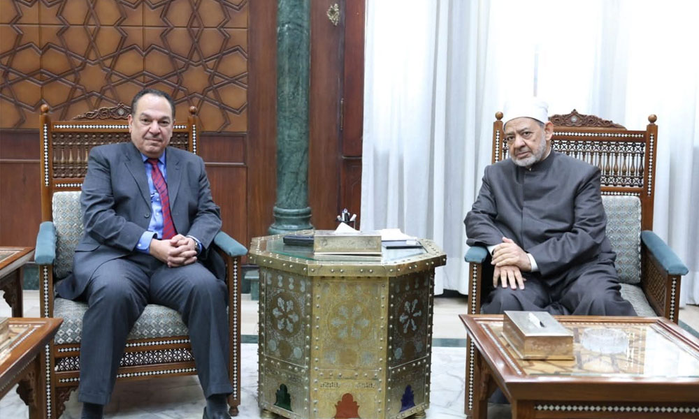 شيخ الأزهر يجدد إدانة الأزهر الشريف للاعتداءات الإيرانية على دول الخليج