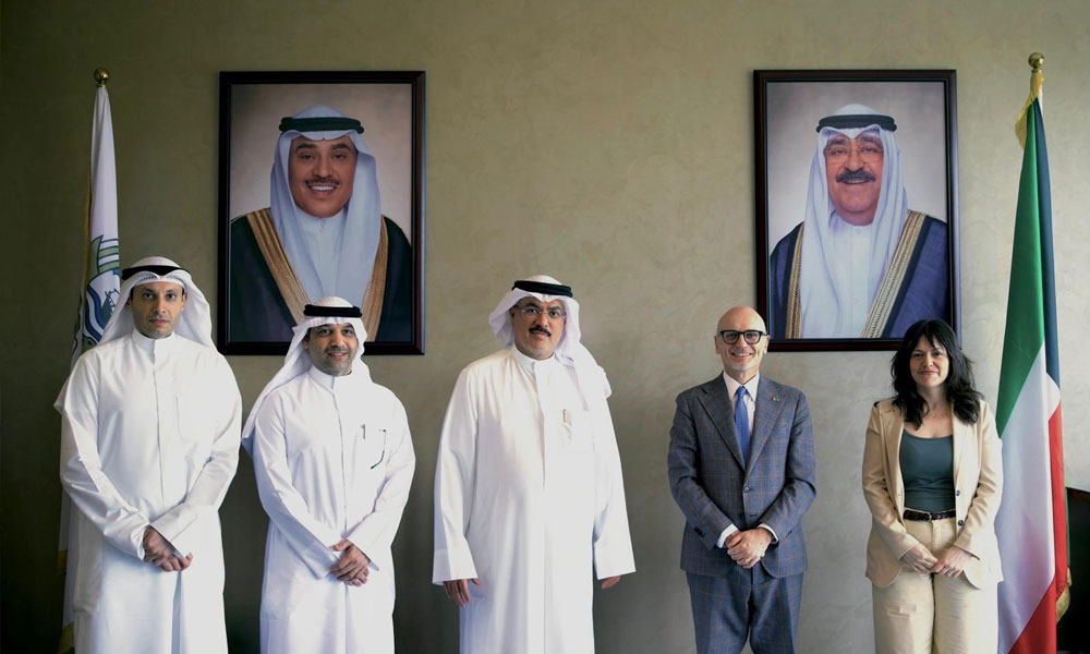 وزير التربية يبحث مع سفير إيطاليا لدى البلاد تعزيز التعاون التعليمي والثقافي بين البلدين