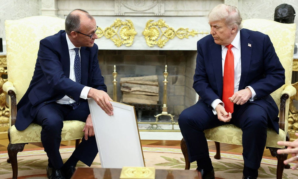 ترامب: المستشار الألماني لا يفقه شيئا فيما يتعلق بإيران