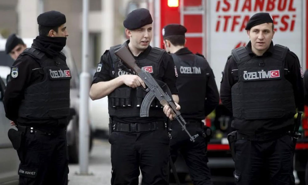 تسعة قتلى في إطلاق نار داخل مدرسة بجنوب تركيا