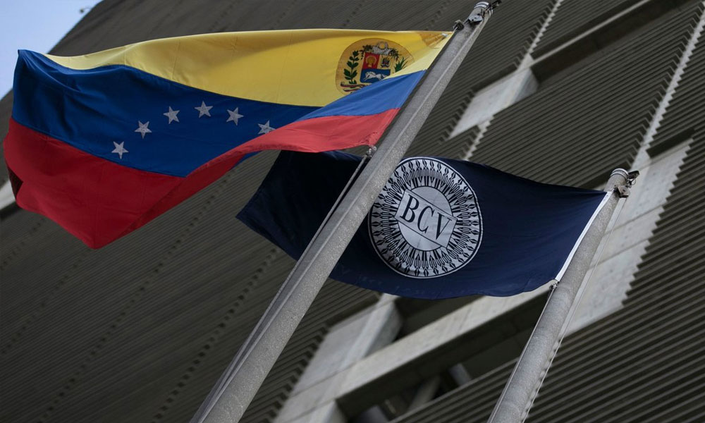 الولايات المتحدة تعلن رفع العقوبات عن المصرف المركزي الفنزويلي
