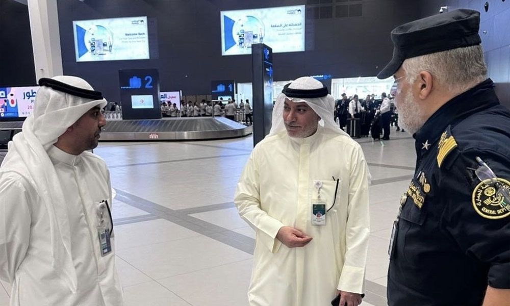 رئيس الجمارك يتفقد مطار الكويت “T4” للاطمئنان على إجراءات استقبال الحجاج وسير العمل
