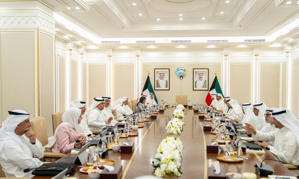 مجلس الوزراء الكويتي يعقد اجتماعا برئاسة رئيس مجلس الوزراء بالإنابة ووزير الداخلية