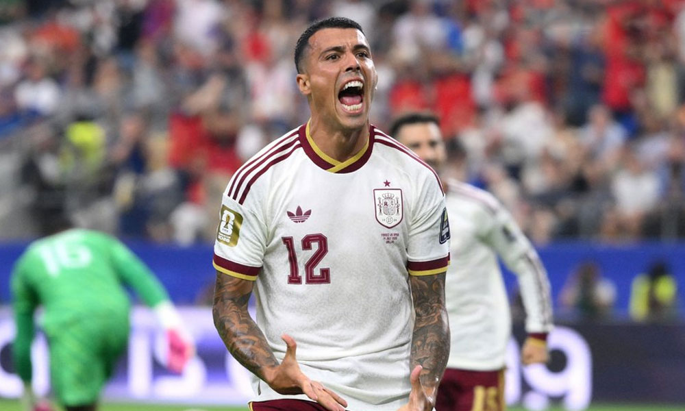 إسبانيا تبلغ نهائي كأس العالم بعد تغلبها على فرنسا