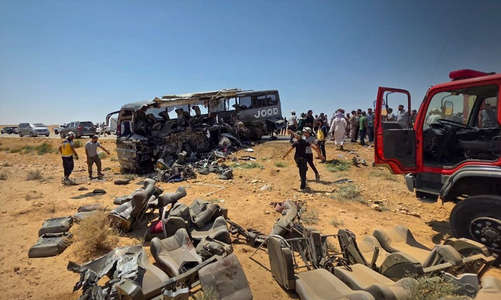 سوريا: مصرع 35 شخصا وإصابة 30 آخرين على إثر حادث تصادم عنيف بين حافلتين