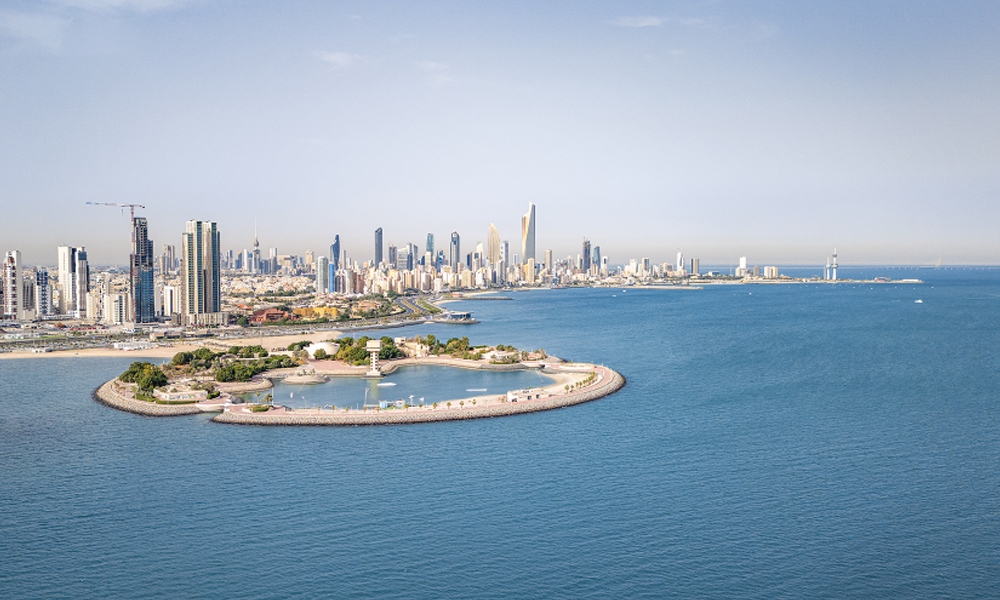 الأرصاد الجوية: طقس شديد الحرارة نهارا ومائل للحرارة ورطب ليلا في عطلة نهاية الأسبوع