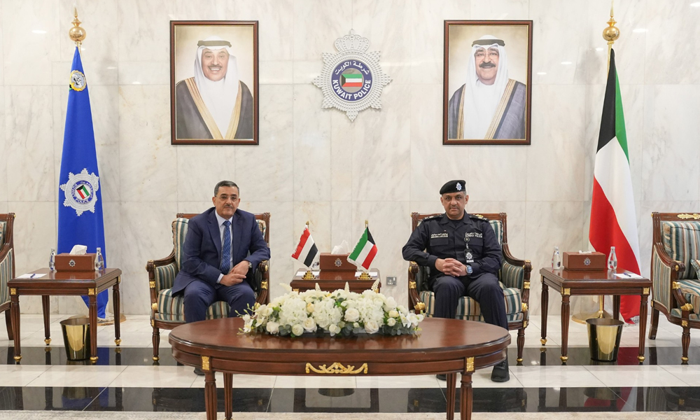 وكيل وزارة الداخلية يبحث مع السفير اليمني لدى البلاد تعزيز التعاون بالمجالات الأمنية