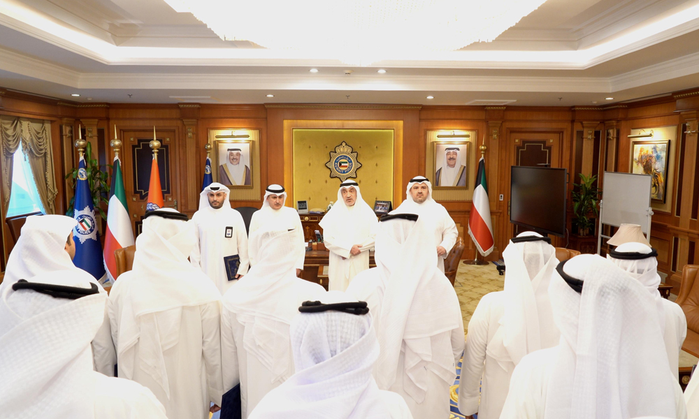 النائب الأول ووزير الداخلية يكرم منتسبي "مكافحة المخدرات" لإحباطهم أكبر عملية لتصنيع وترويج "اللاريكا"