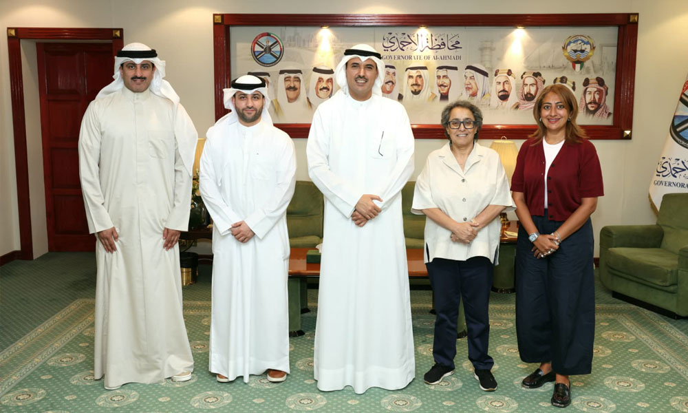 ‏محافظ الأحمدي يستقبل وفد شركة “أمنية” غير الهادفة للربح والمتخصصة في تجميع البلاستيك