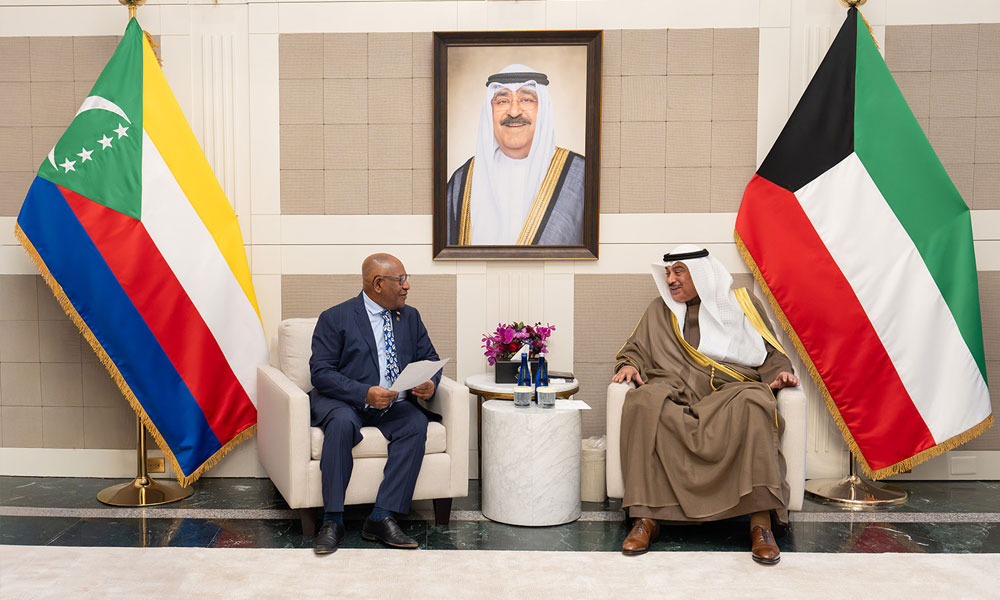 ممثل سمو أمير البلاد سمو ولي العهد يستقبل رئيس اتحاد جزر القمر في مقر وفد دولة الكويت الدائم لدى الأمم المتحدة بنيويورك