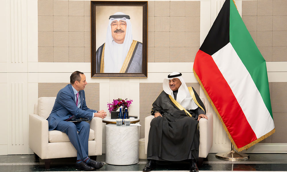 ممثل سمو أمير البلاد سمو ولي العهد يستقبل الرئيس التنفيذي لشركة جي إي فيرنوفا العالمية