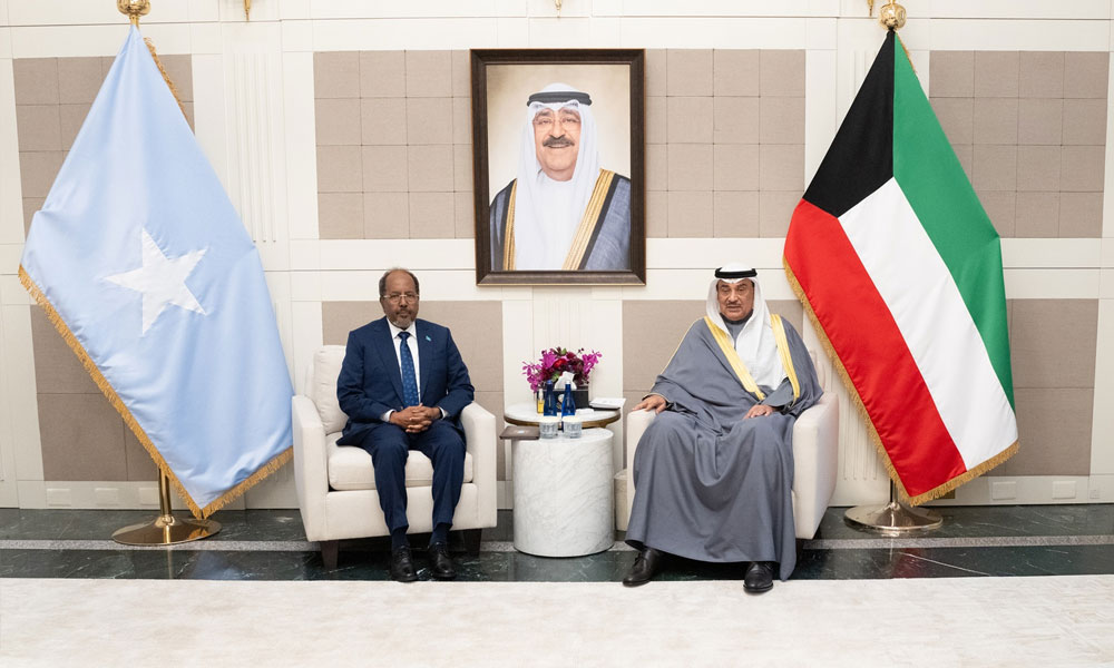 ممثل سمو أمير البلاد سمو ولي العهد يستقبل الرئيس الصومالي في مقر وفد دولة الكويت لدى الأمم المتحدة بنيويورك