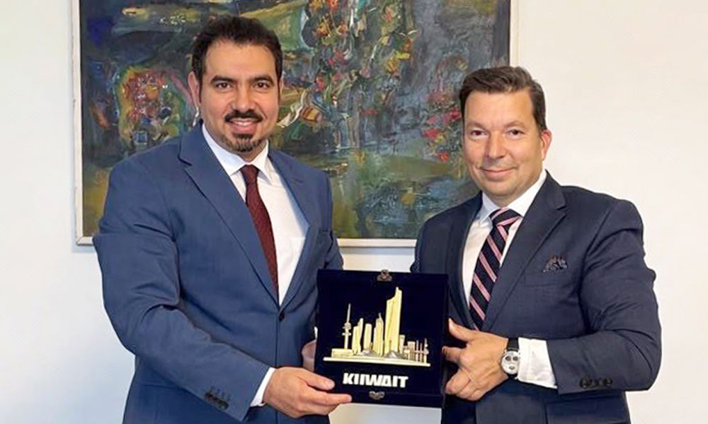 سفير دولة الكويت في براغ يبحث مع وزير الدولة للشؤون الخارجية التشيكي تعزيز التعاون الثنائي