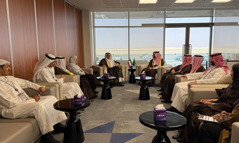 وزير الاتصالات يبحث مع محافظ هيئة الحكومة الرقمية السعودي التعاون المشترك