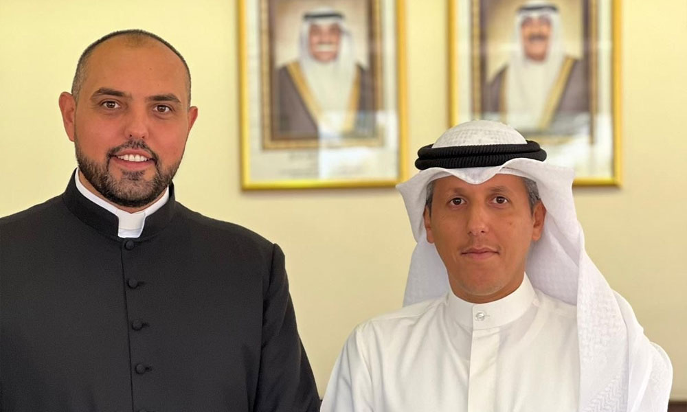 وزير الأوقاف يؤكد حرص دولة الكويت على ترسيخ قيم التسامح والتعايش السلمي بين مختلف الأديان
