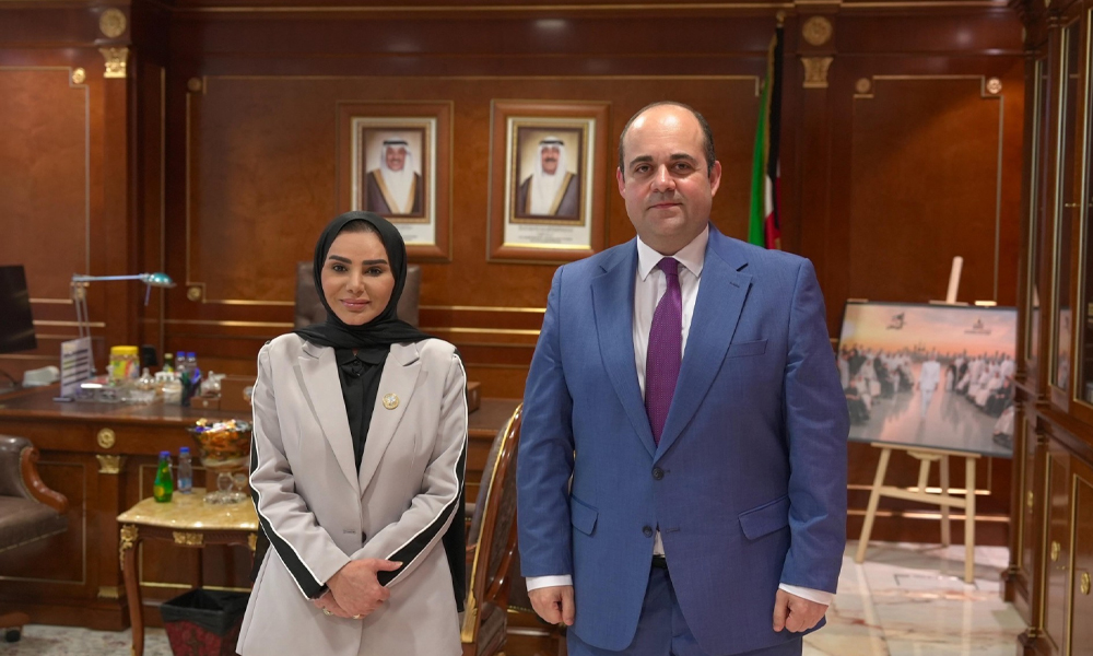 وزيرة الشؤون تبحث مع سفير أوكرانيا لدى البلاد تعزيز التعاون المشترك