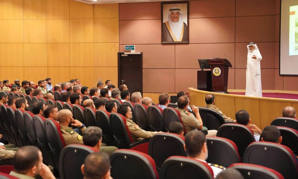 كلية مبارك العبدالله للقيادة والأركان تستضيف سفراء وخبراء لتعزيز الوعي الاستراتيجي لدى الدارسين