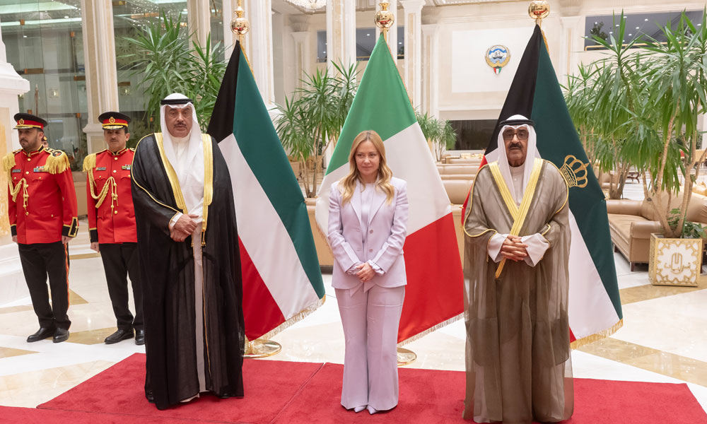 سمو أمير البلاد يستقبل رئيسة وزراء إيطاليا بمناسبة زيارتها الرسمية للبلاد