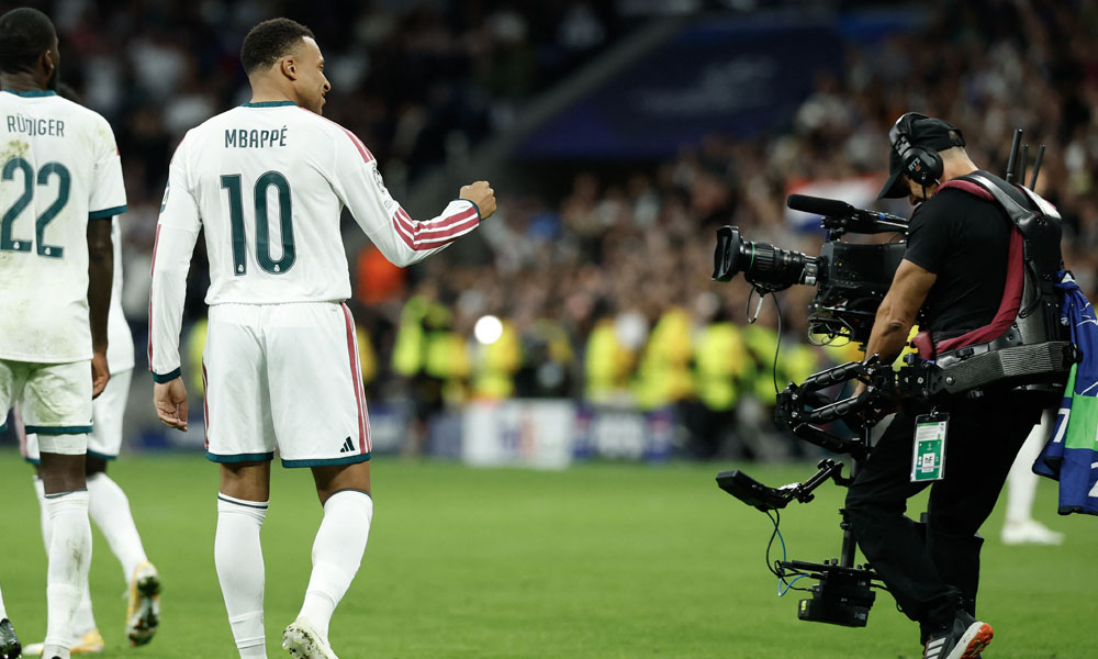 دوري أبطال أوروبا: موقعة ميونيخ تنتهي بالتعادل وفوز ثالث لريال وسقوط مدو ليونايتد