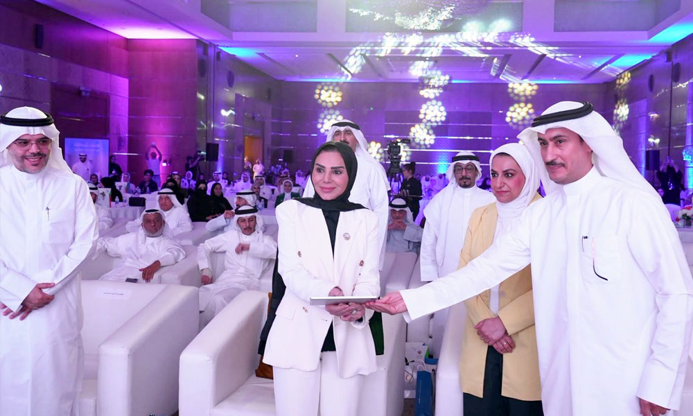 وزيرة الشؤون تعلن إطلاق “ميثاق الوفاء لكبار السن” بمناسبة اليوم العالمي للمسنين